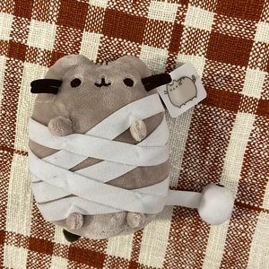 NWT Fall/Halloween Pusheen Mummy Plush/Stuffed Animal
